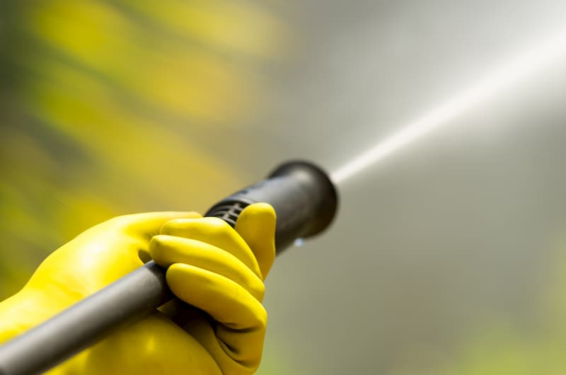 Top 3 Benefits Of Commercial Pressure Washing For Your Business